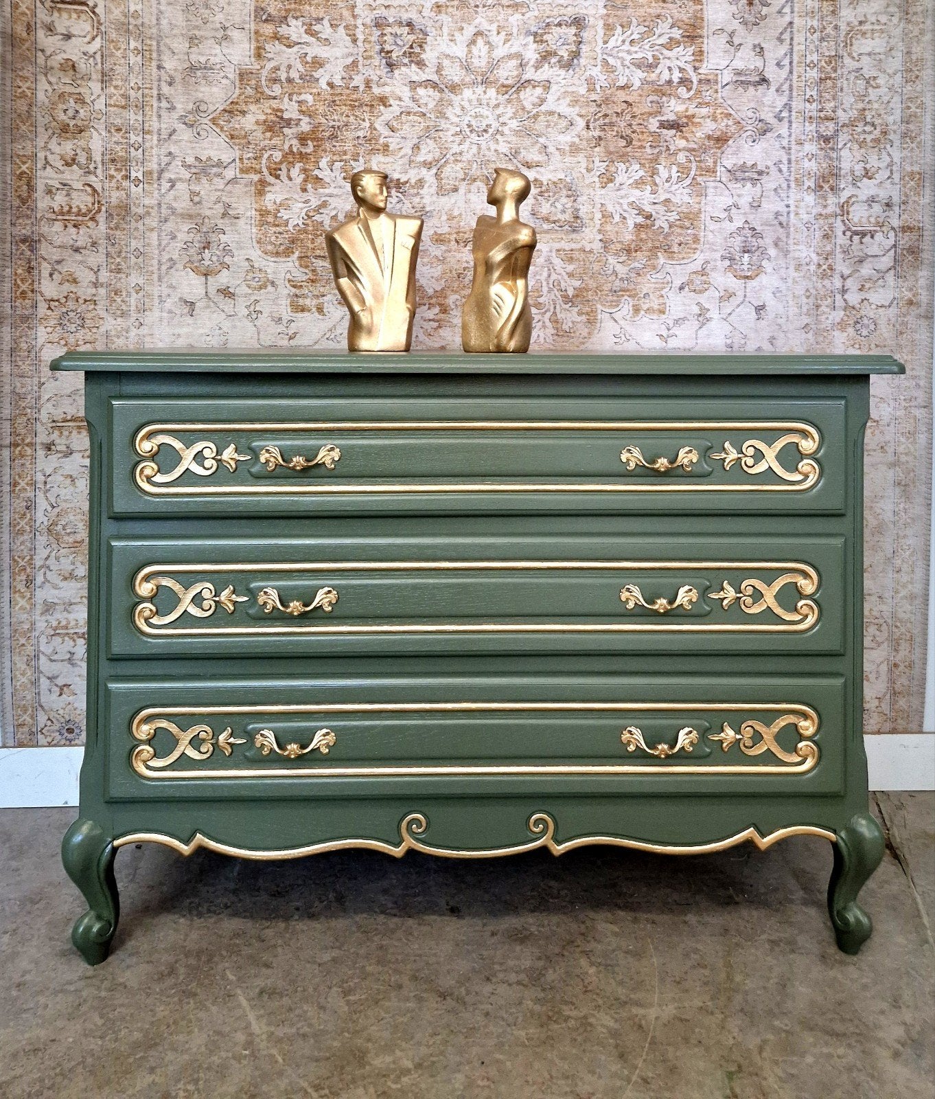 Unieke handgeschilderde meubels/ vintage en modern kast, Donyavimin@gmail.com, Mina Donyavi Meubels, Ophalen of Verzenden, Zo goed als nieuw