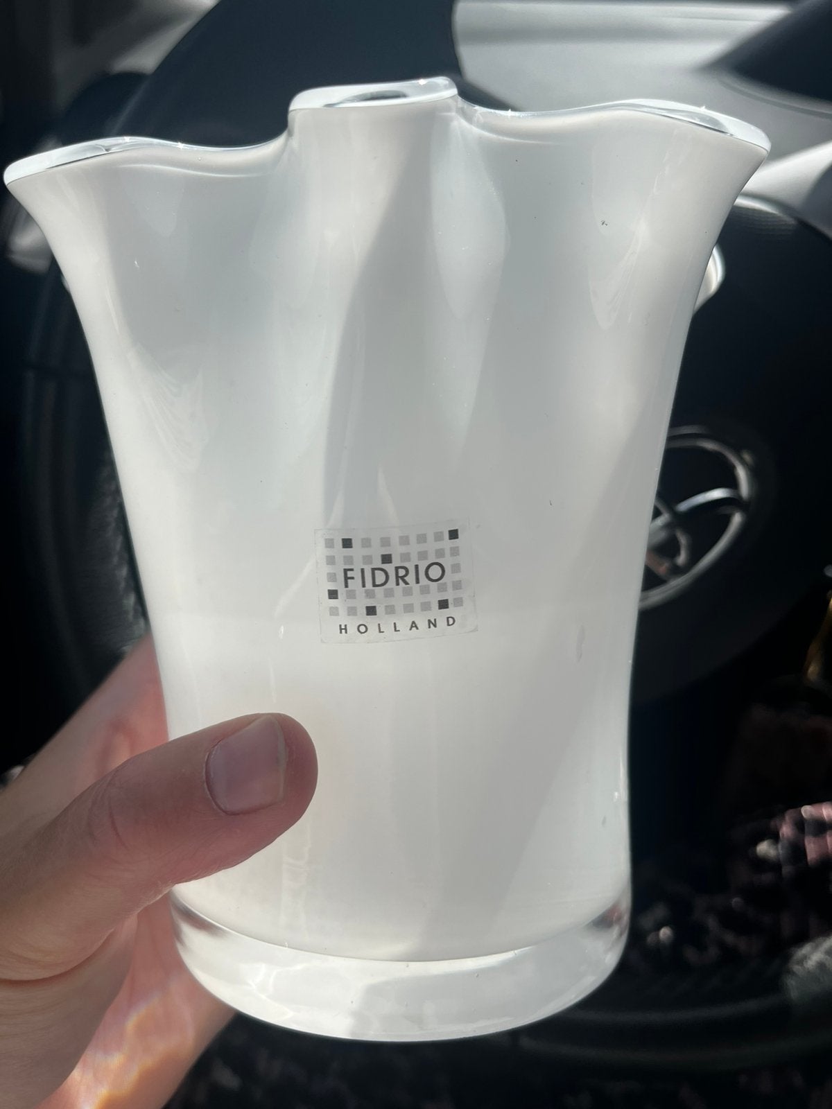 Witte Fidrio Wave-vaasje, Handgemaakt, Zwart, Ophalen of Verzenden, Glas