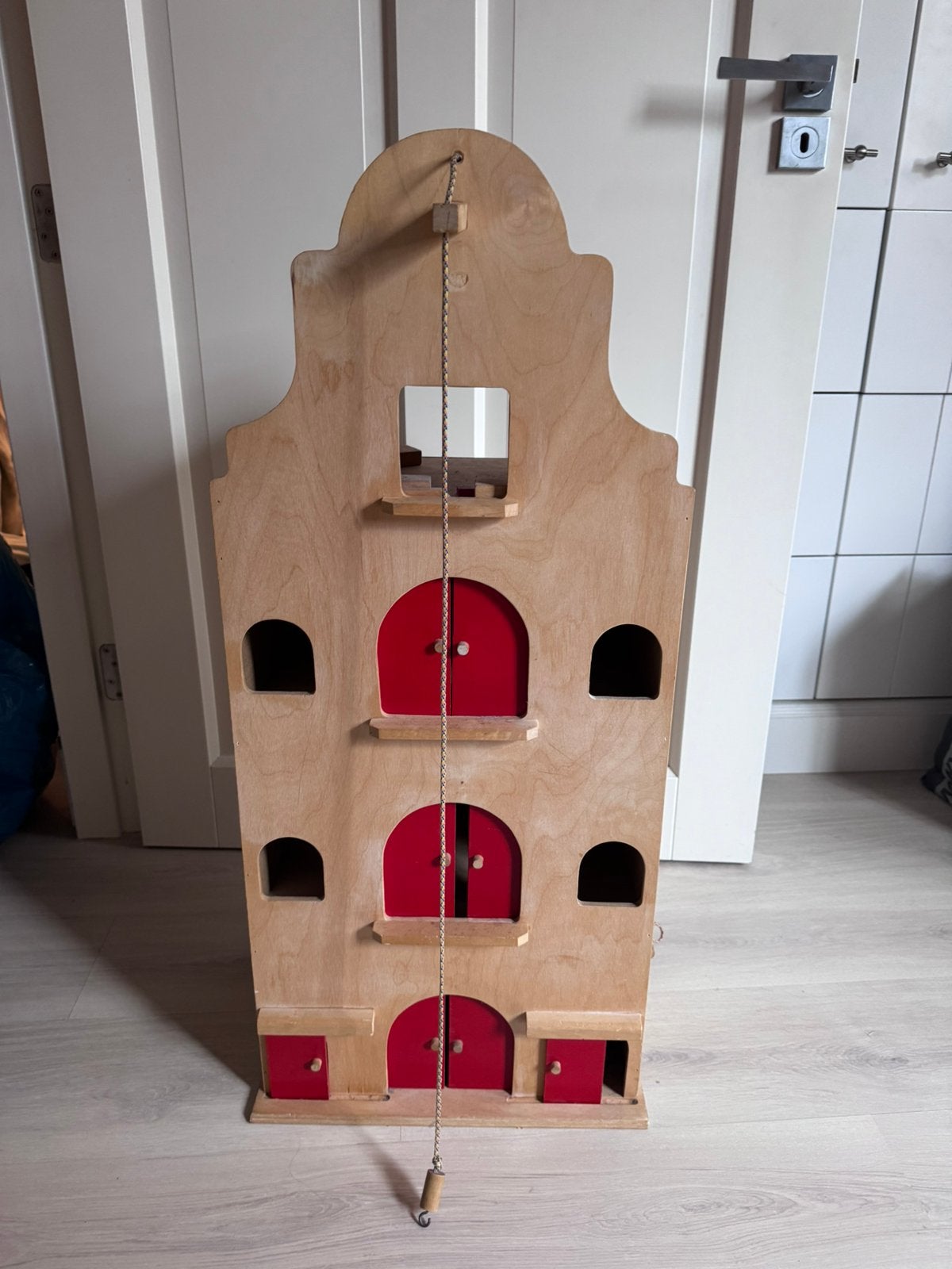Houten speel huis grachtenpand / Pakhuis, Ophalen, Gebruikt