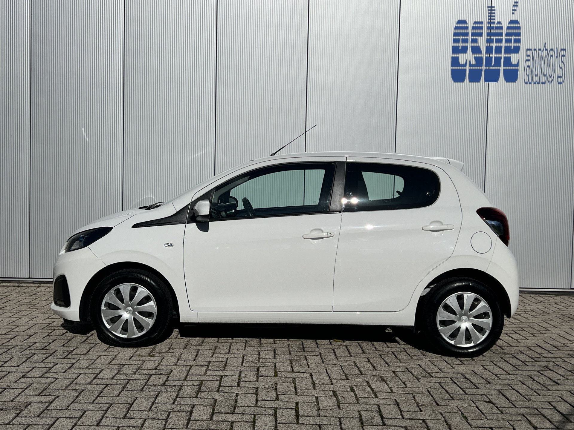 Peugeot 108 1.0 e-VTi 72 pk Active 5-drs Camera Airco Apple, Voorwielaandrijving, Stof, Gebruikt, Wit