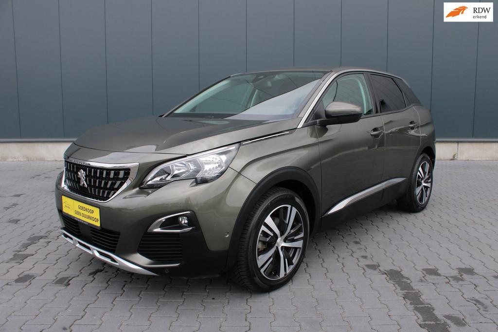 Peugeot 3008 1.2 Pure Tech Allure TREKHAAK Afneembaar, Voorwielaandrijving, Zwart, 1199 cc, Leder en Stof
