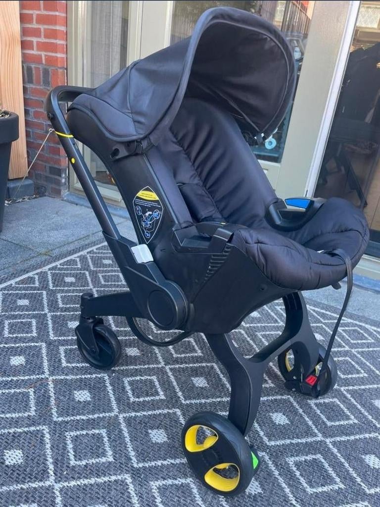 Gebruikte kinderwagen, niet-originele Doona, maxi-cosi, Gebruikt, Ophalen of Verzenden, Met autostoeltje, Kinderwagen