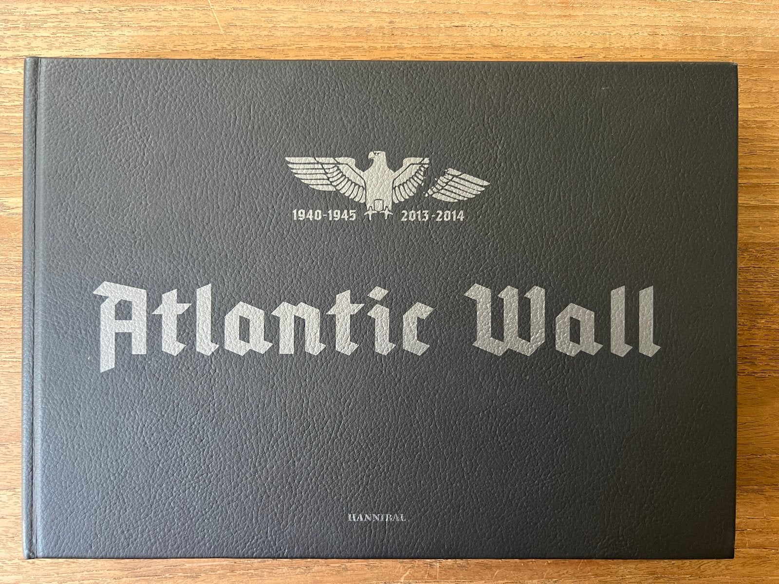 Atlantic Wall Boek - Tweede Wereldoorlog, Boeken, Zo goed als nieuw, Overige onderwerpen, Ophalen, Tweede Wereldoorlog