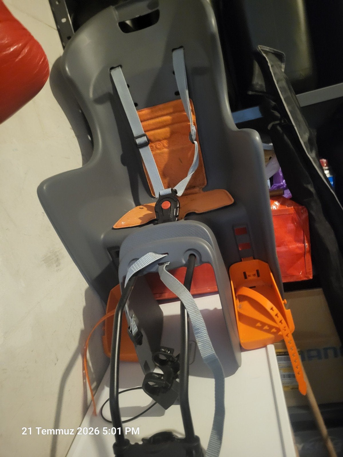 Kinderzitje, Ophalen
