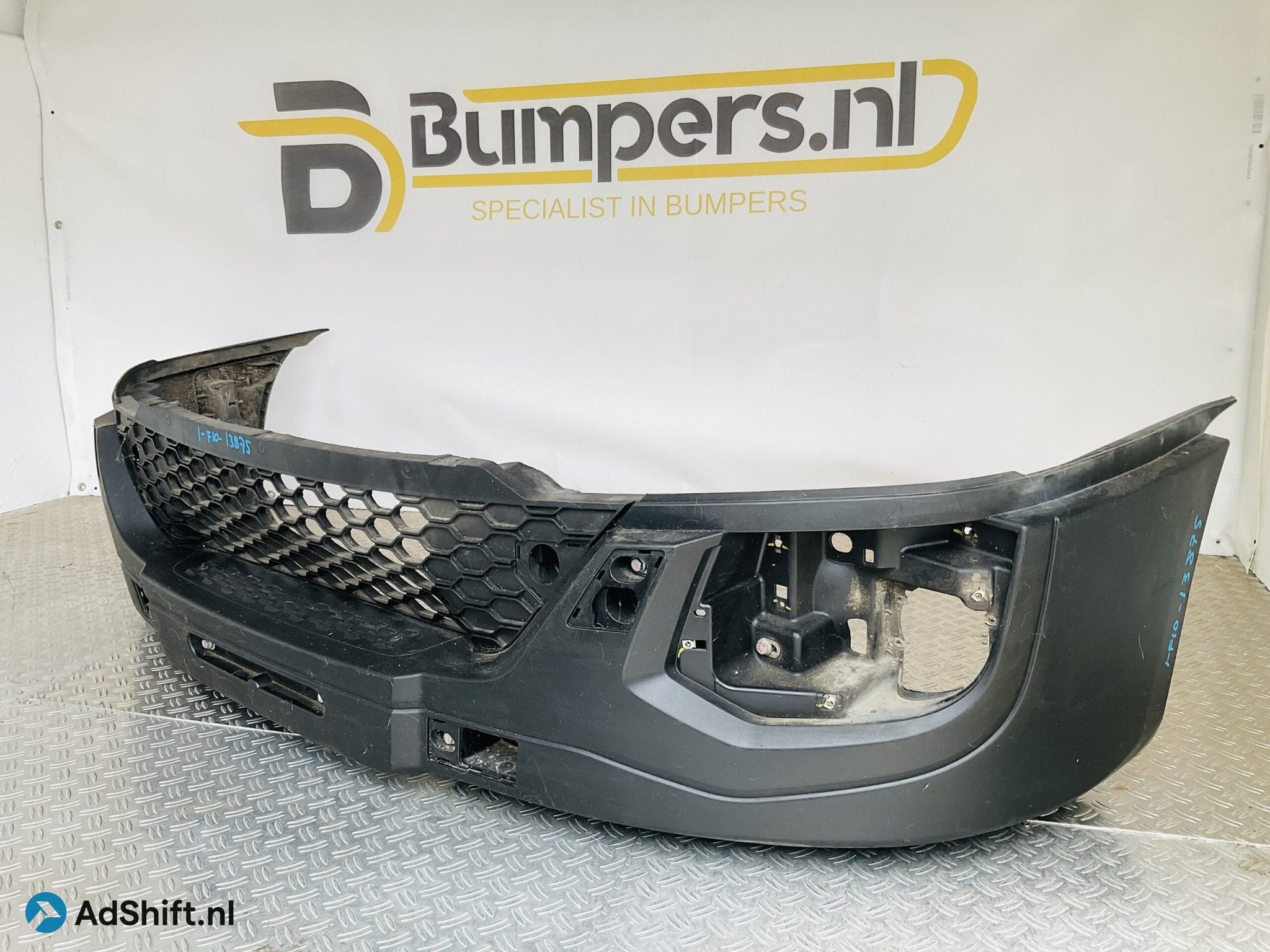 Bumper Iveco daily iv 4 14-19 5801529745 Voorbumper 1-F10-13, Bumper