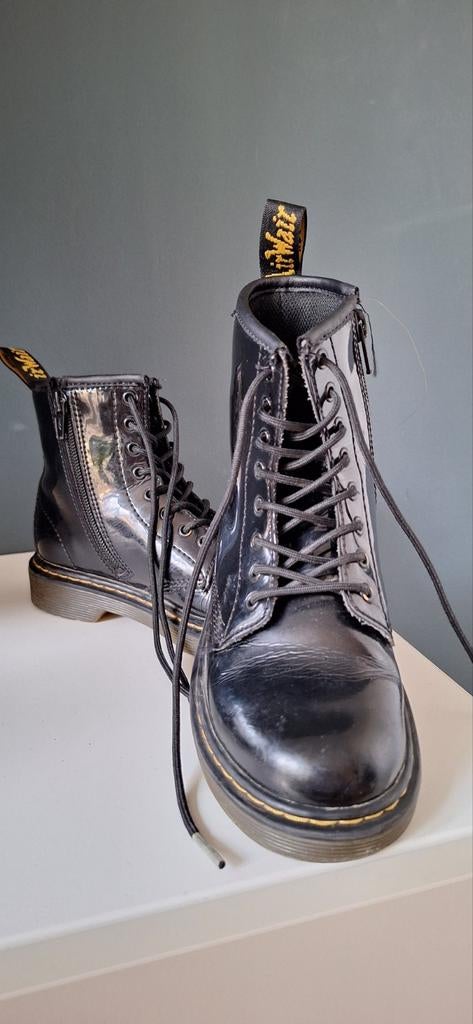 Dr. Martens zwart lak,  maat 32, Kinderen en Baby's, Kinderkleding | Schoenen en Sokken, Ophalen of Verzenden, Zo goed als nieuw