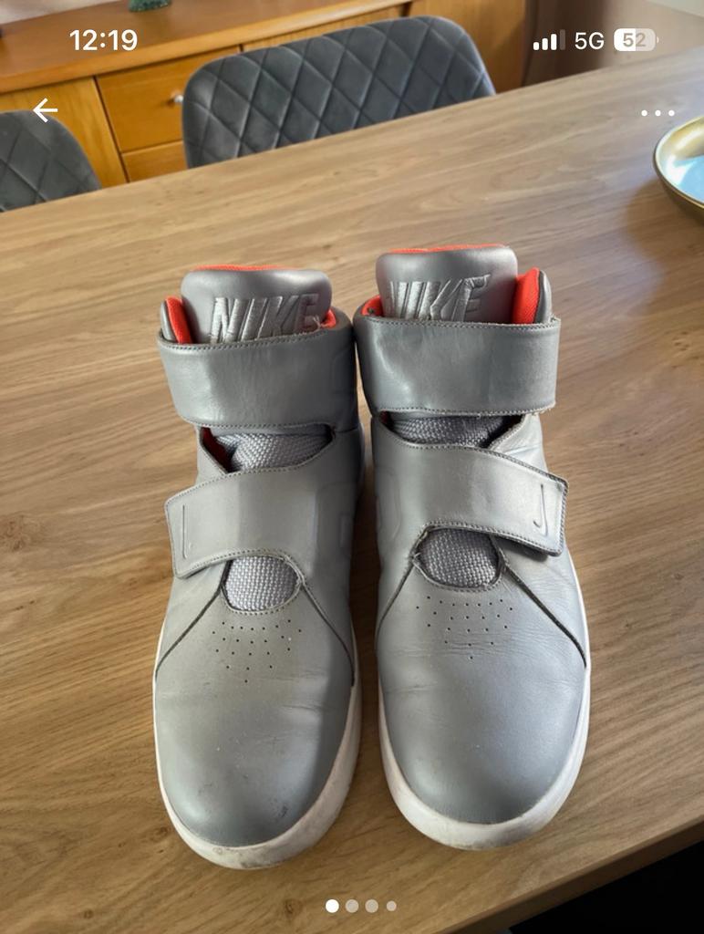 Nike schoenen maat 43, Ophalen, Zo goed als nieuw, Jongetje, Schoentjes