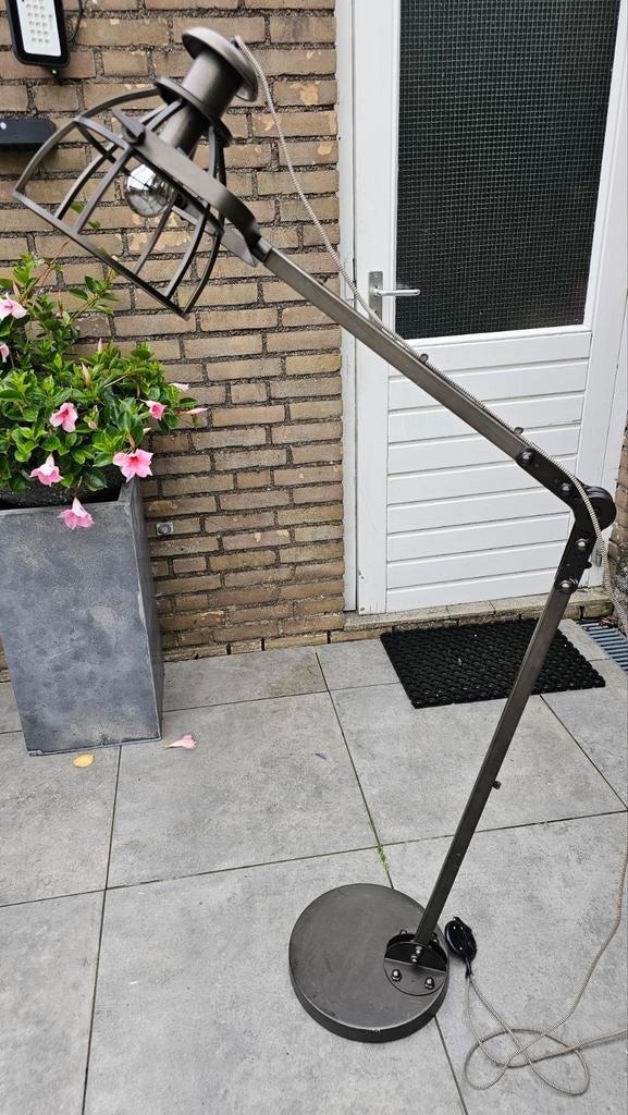 Metalen staande lamp, Ophalen, Zo goed als nieuw, 150 tot 200 cm