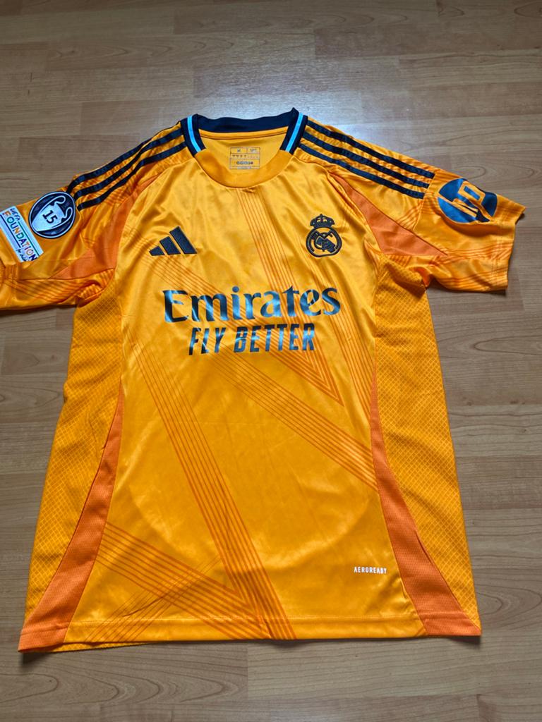 Real Madrid Thuisshirt 2022/2023 - Mbappe #9 - Maat M, Sport en Fitness, Voetbal, Ophalen of Verzenden, Zo goed als nieuw