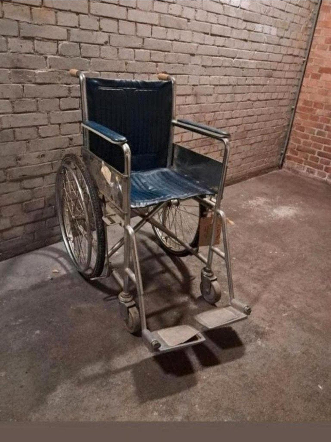 Te koop,Multi Motion inklapbare rolstoel., Ophalen, Duwrolstoel
