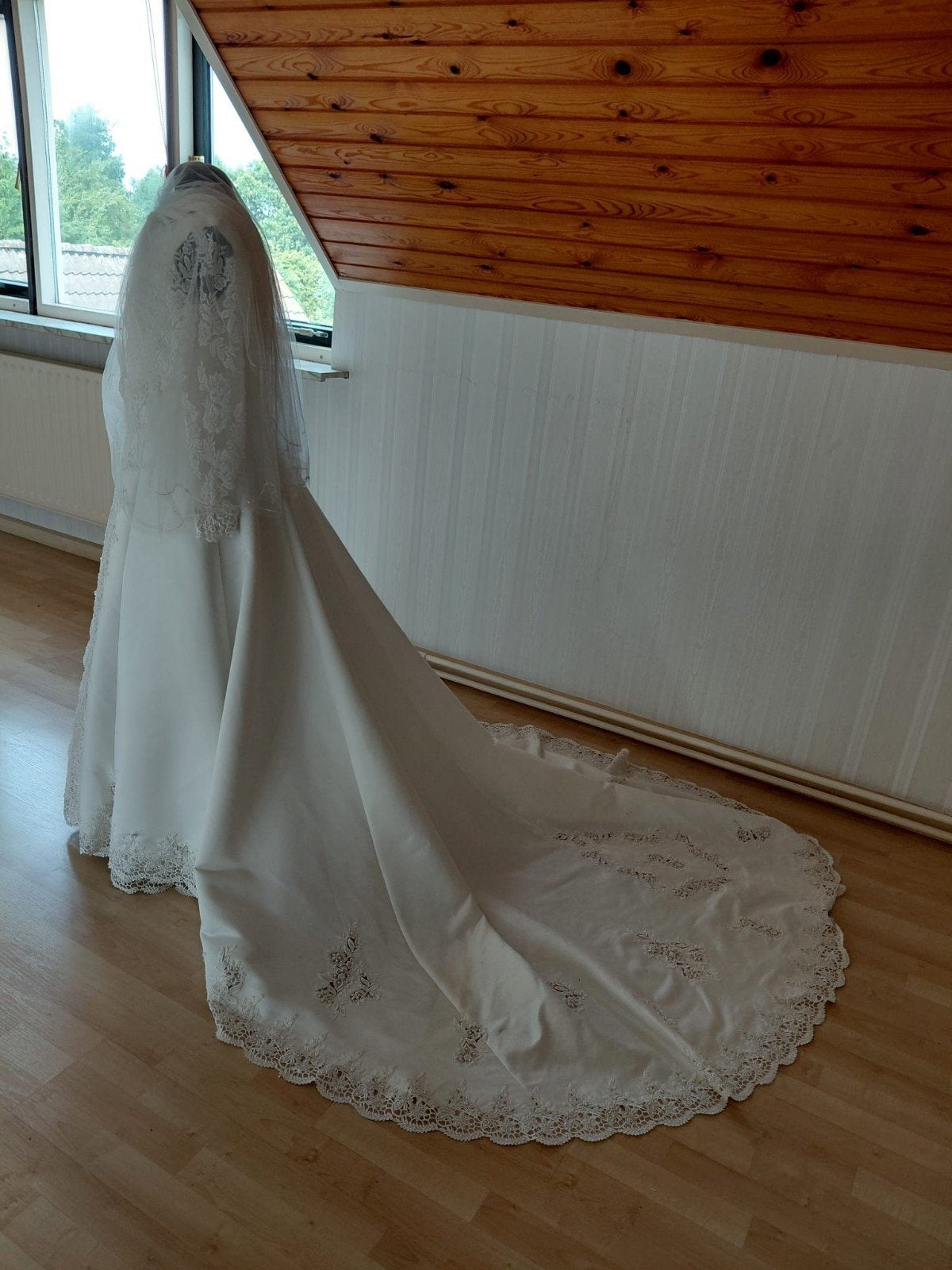 Elegante Trouwjurk Maat 36 met Paspop, Kleding | Dames, Trouwkleding en Trouwaccessoires, Ophalen of Verzenden