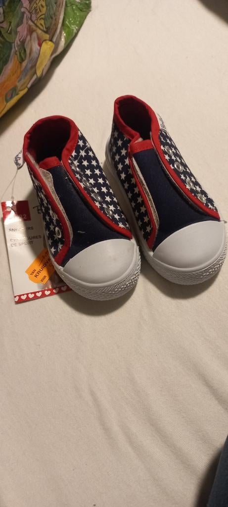 Leuke babyschoentjes met sterrenprint, maat 22, Schoentjes, Jongetje of Meisje, Nieuw, Ophalen of Verzenden