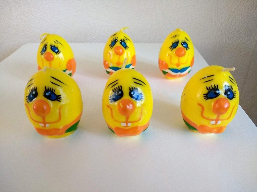 6 x kaars paasei met gezichtje geel ei Pasen, Diversen, Ophalen of Verzenden, Nieuw