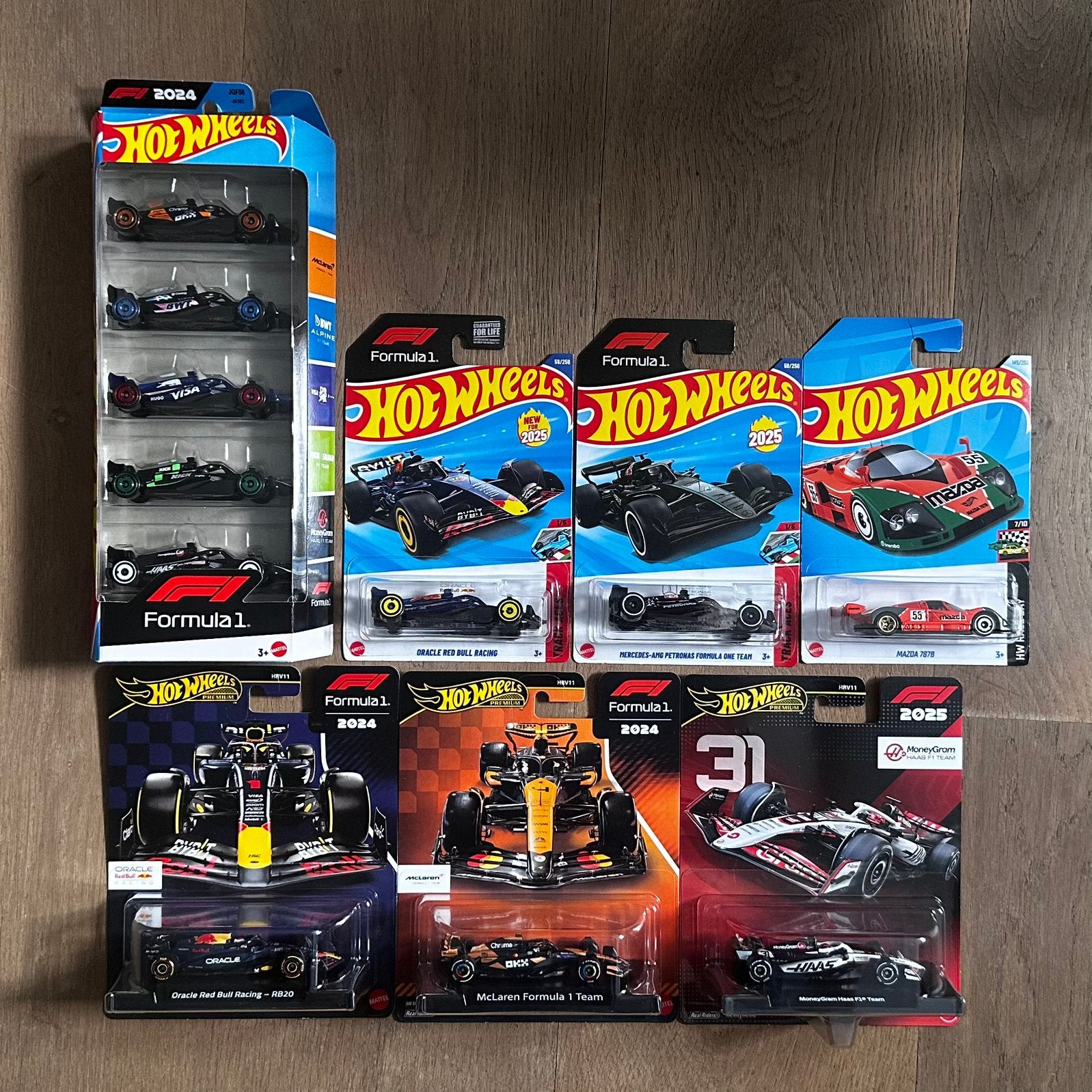 Hotwheels F1 + Mazda, Ophalen of Verzenden, Zo goed als nieuw