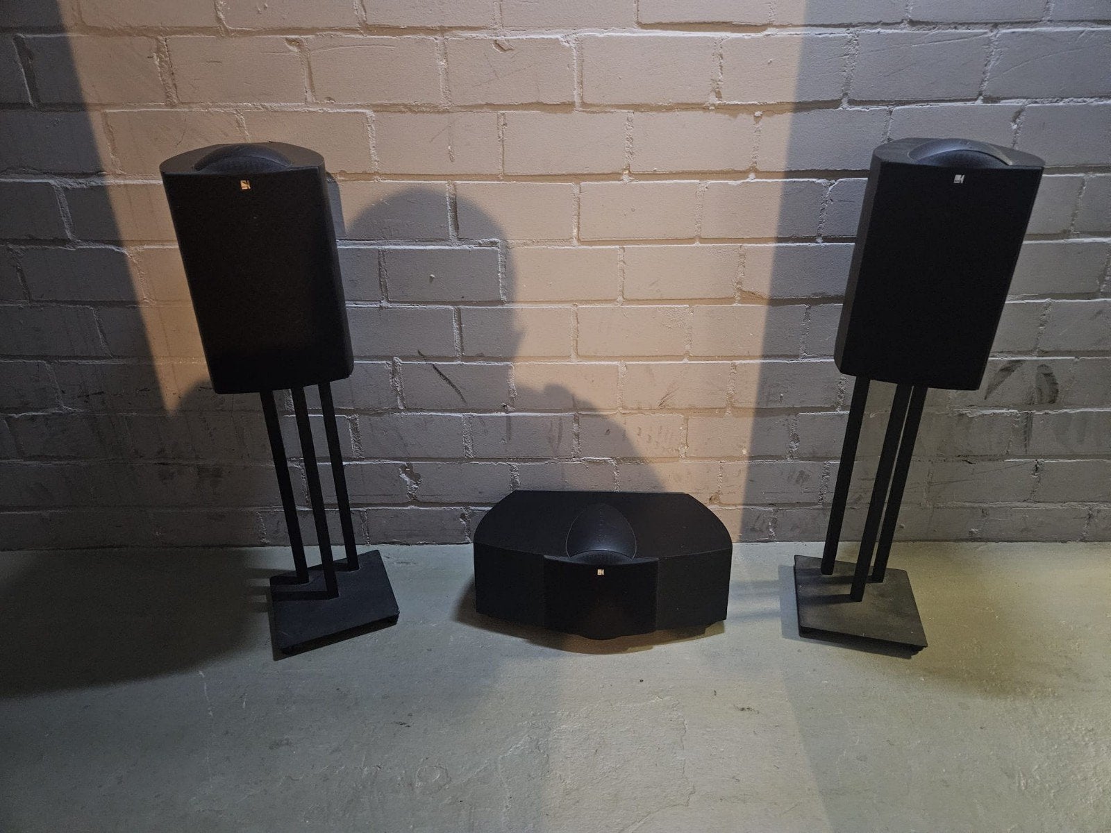 KEF iQ1 Design Speakers op Originele Vloerstands + iQ Center, Audio, Tv en Foto, Luidsprekers, Ophalen, 60 tot 120 watt, Overige merken