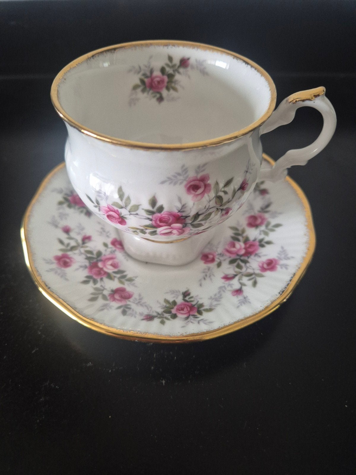 Elisabethan fine bone china porselein, Verzamelen, Porselein, Kristal en Bestek, Ophalen of Verzenden, Zo goed als nieuw, Porselein
