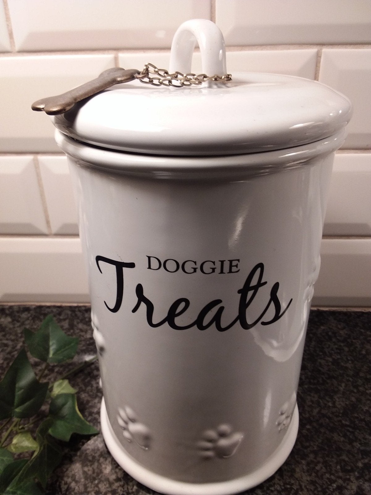 Riviera maison.  Doggie treats., Ophalen of Verzenden