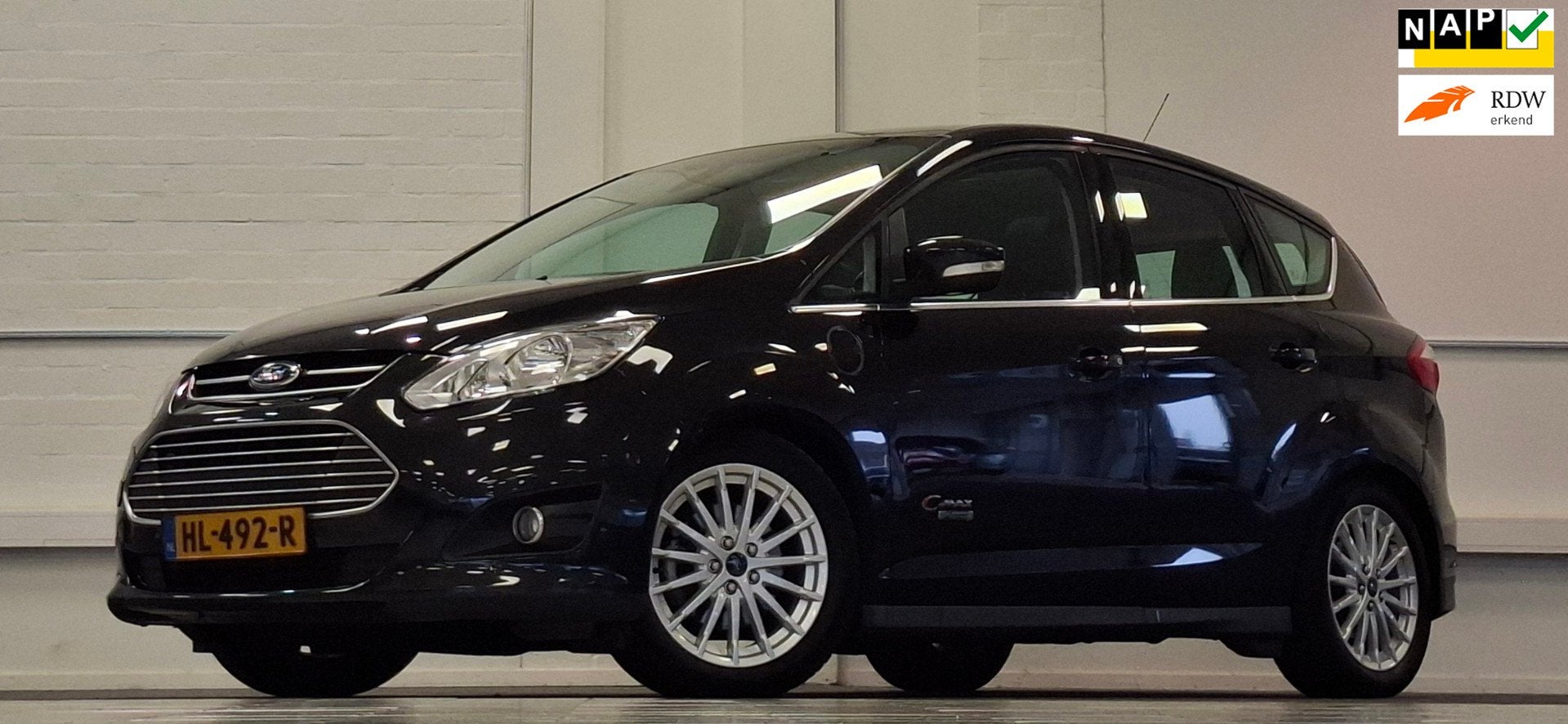 Ford C-Max 2.0 Plug-in Hybrid Titanium Plus 2e Eigenaar Pano, Auto's, 137 pk, Gebruikt, 4 cilinders, Parkeerassistent