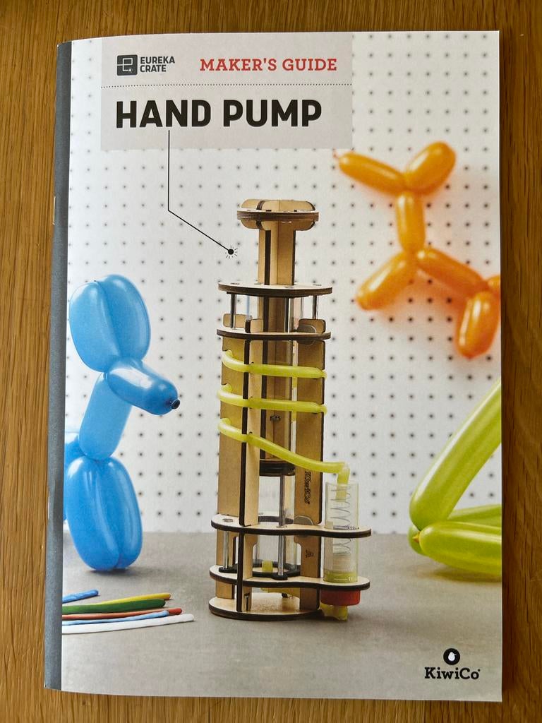 KiwiCo Labs Bouwdoos “Ballonpomp”, Nieuw, Knutselset, Educatief, Hout