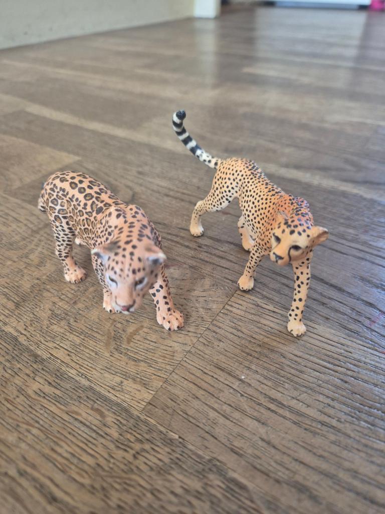 Schleich Luipaard en Jachtluipaard Figuren, Verzamelen, Dierenverzamelingen, Ophalen of Verzenden, Zo goed als nieuw, Wild dier