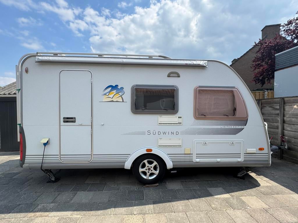 Prachtige Knaus 420 QD met zakluifel, Dwarsbed, Treinzit, Particulier, Koelkast