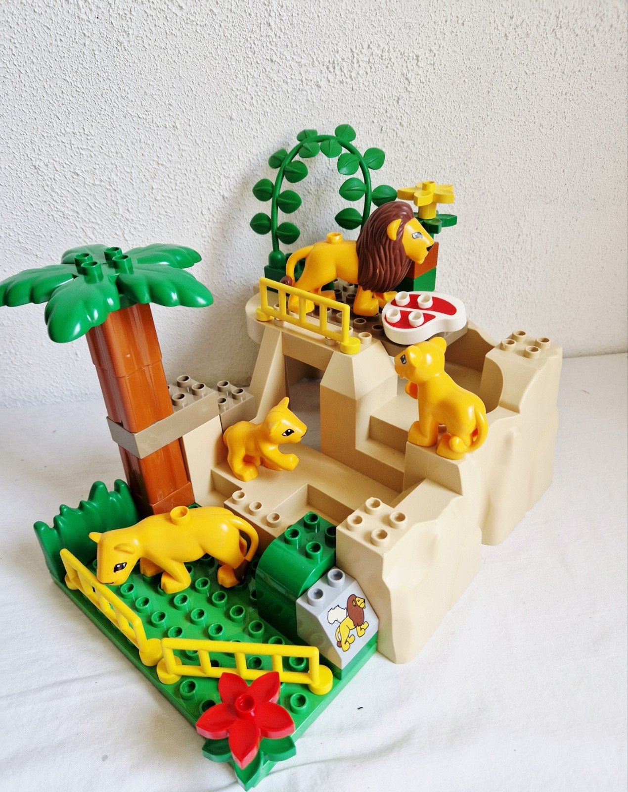 Duplo dierentuin safari dieren leeuwen in mega verblijf, Ophalen of Verzenden, Gebruikt, Duplo