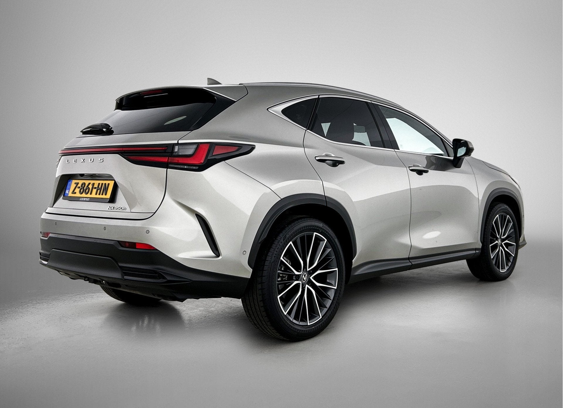 Lexus NX 350h AWD President Line | BTW | Mark Levinson | Roo, Euro 6, 4 cilinders, Vierwielaandrijving, Hybride Elektrisch/Benzine