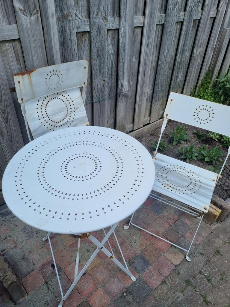 Tuinset: 2 stoelen en 1 bistro tafeltje met 2 stoeltjes, Tuin en Terras, Ophalen of Verzenden, Gebruikt, Metaal, Inklapbaar