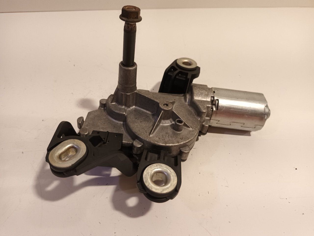 Ruitenwissermotor achter Volkswagen Golf, Onderdelen@venauto.nl, Van der Ven Autorecycling B.V., Gebruikt, Ettenseweg 76, 4706 PB Roosendaal, The Netherlands