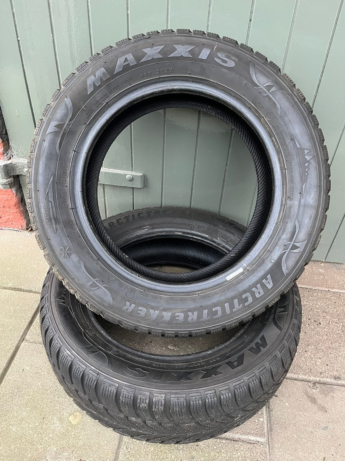 Maxxis winterbanden 195/60 15, Ophalen of Verzenden, Zo goed als nieuw