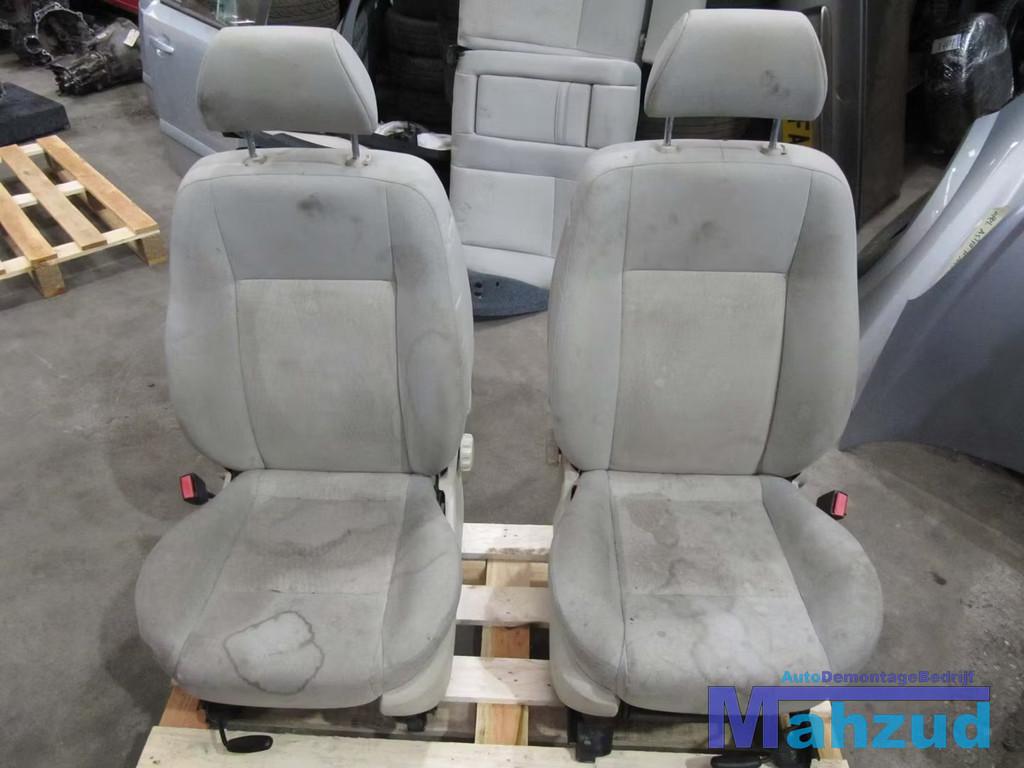FORD MONDEO 3 SEDAN WIT INTERIEUR COMPLEET, Auto-onderdelen, Interieur en Bekleding, Gebruikt, Info@ford.com, Ophalen of Verzenden