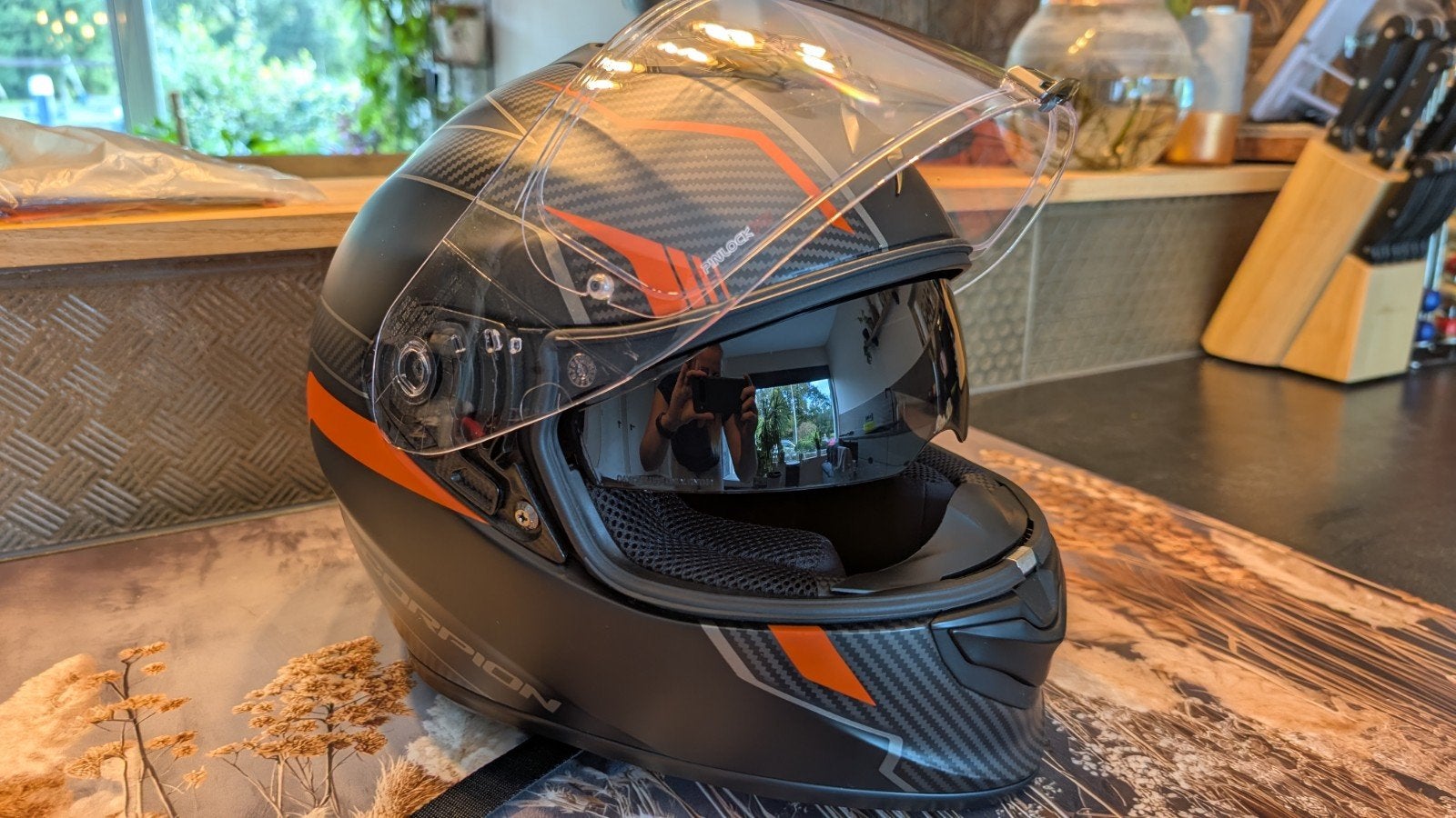Foto 5 van Scorpion Exo-1400 Air Fortuna motorhelm - Zo goed als nieuw