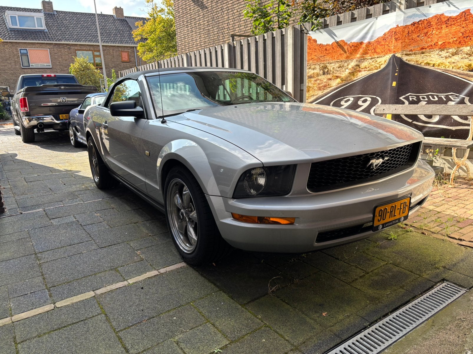 Ford Mustang 4.0 V6 Cabrio 2005 138.000 km Nederlandse auto, Auto's, Achterwielaandrijving, Zwart, Cabriolet, 205 pk