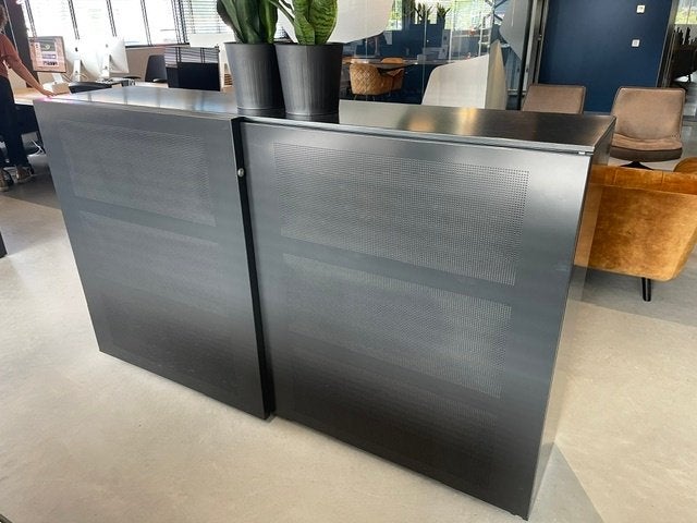 2x archiefkast met schuifdeuren, zwart, breed, kantoor, Ophalen, Met deur(en), Modern, Industrieel, zakelijk, 100 tot 150 cm