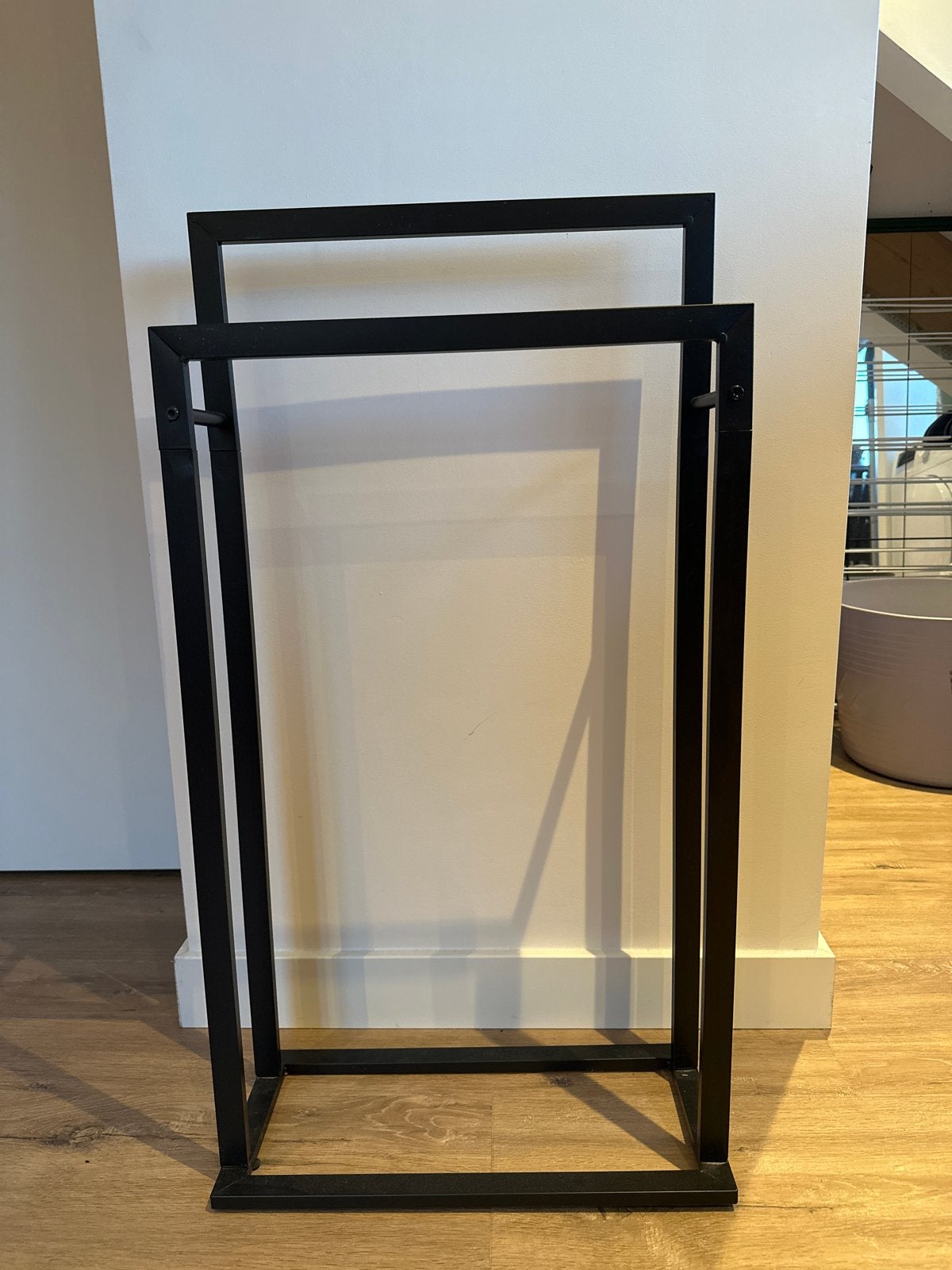Stijlvol Zwart Handdoekenrek - Modern Design, Huis en Inrichting, Ophalen, Zo goed als nieuw, Zwart, Handdoekenrek