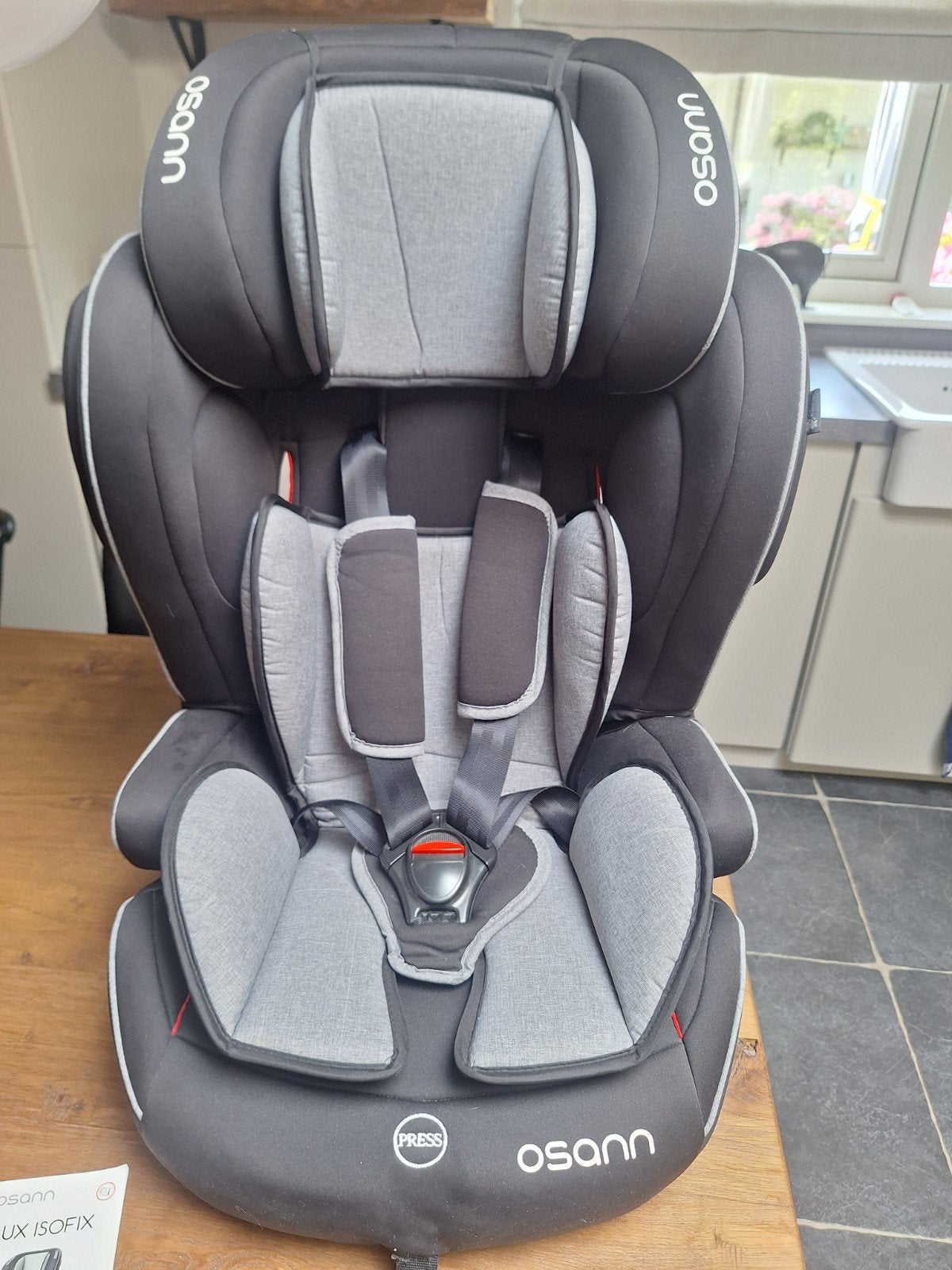 Osann isofix autostoel, Kinderen en Baby's, Autostoeltjes, 15 t/m 36 kg, Zo goed als nieuw, Isofix, Ophalen