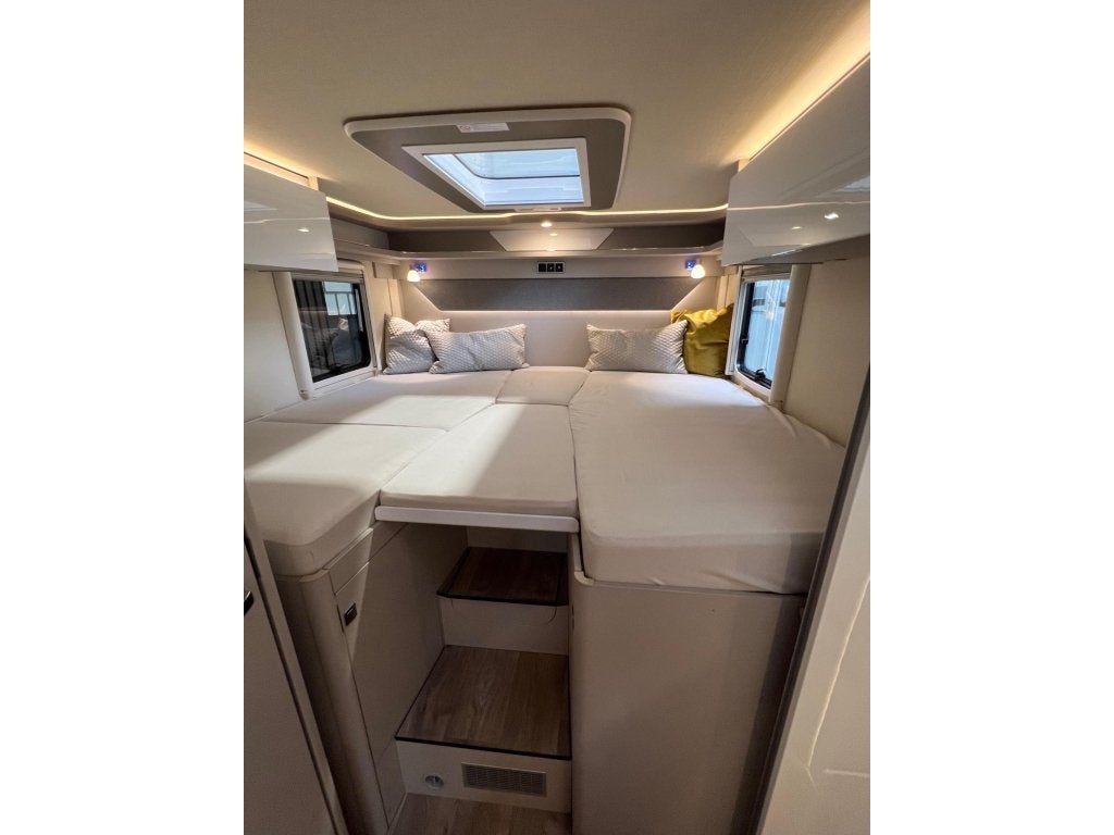 Hymer Tramp 680 S automaat, enkele bedden , dak airco, fiet, Automaat, Ringverwarming, Afzuigkap, Tot en met 2