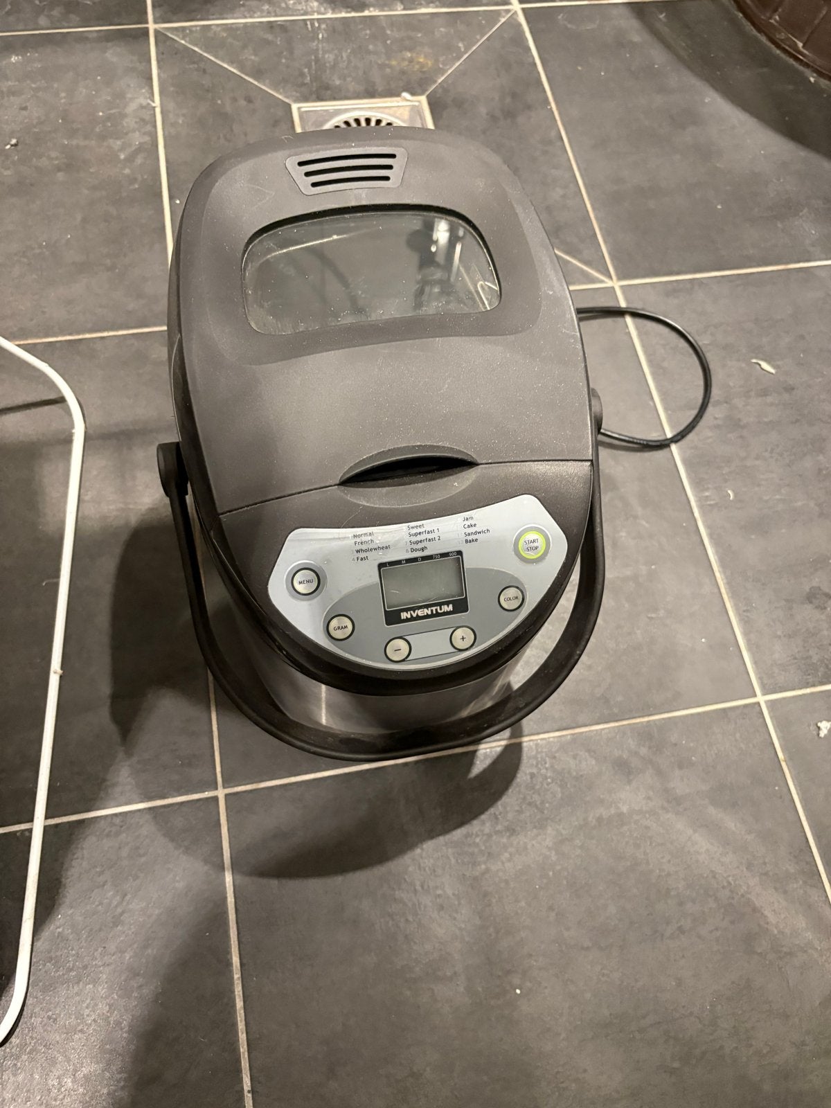 Inventum Broodbakmachine - gebruikt, 800 tot 1200 gram deeg, Zo goed als nieuw, Kijkvenster, Ophalen