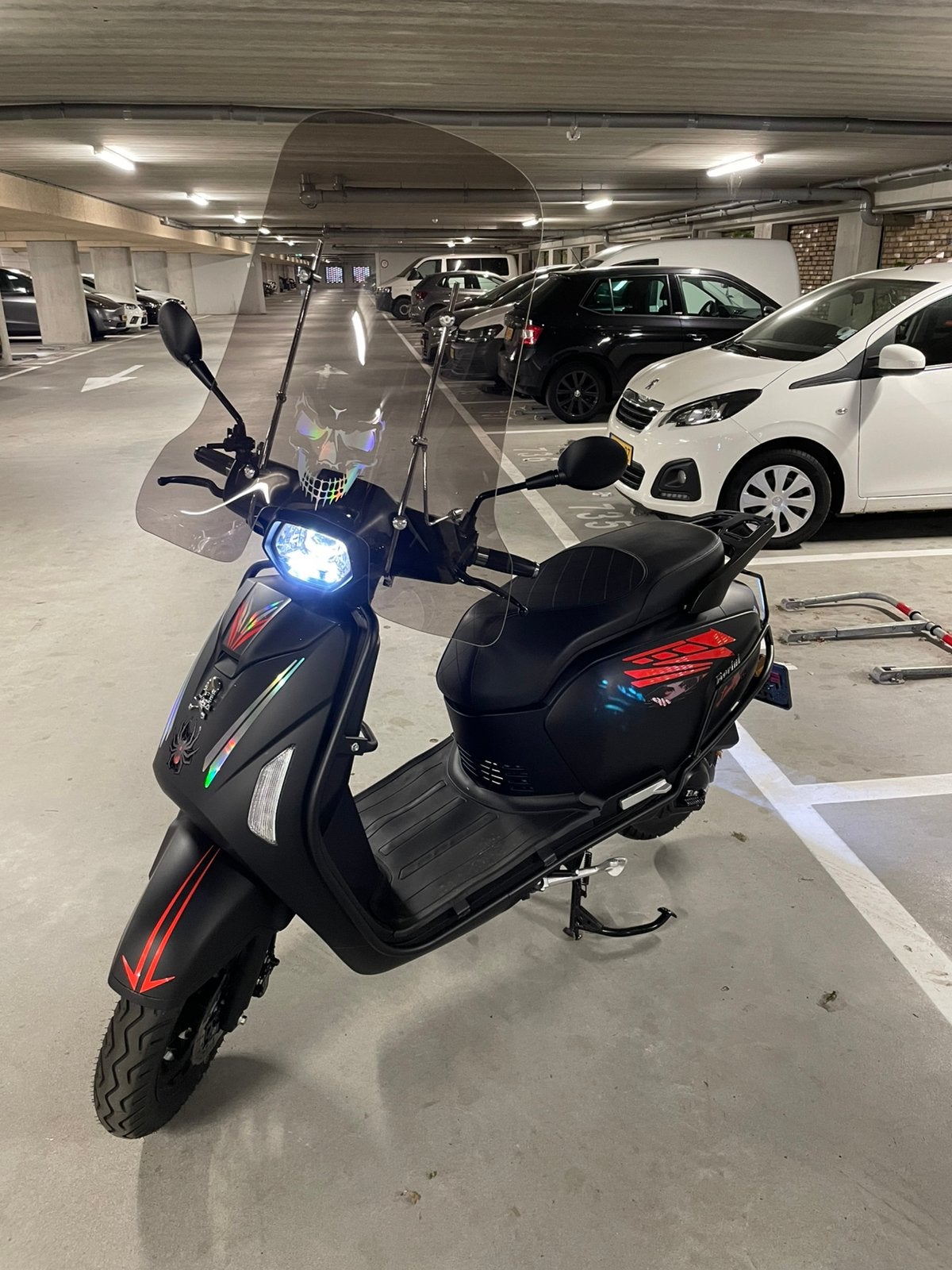 Scooter 2026, Fietsen en Brommers, Ophalen of Verzenden, Zo goed als nieuw, Benzine, Overige merken