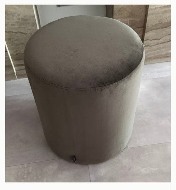 Poef Riverdale Nieuw!, Huis en Inrichting, Ophalen, Minder dan 50 cm, Rond, Nieuw