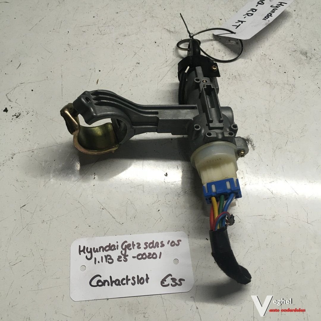Hyundai Getz 5 drs 1.1 B 2005 2500201  Contactslot met sleut