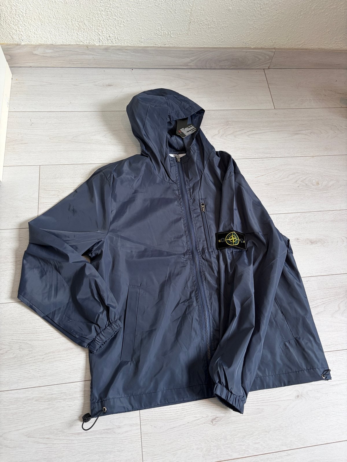 Stone Island jas - Gloednieuw - Maat S, Verzenden, Nieuw, Maat 46 (S) of kleiner, Blauw