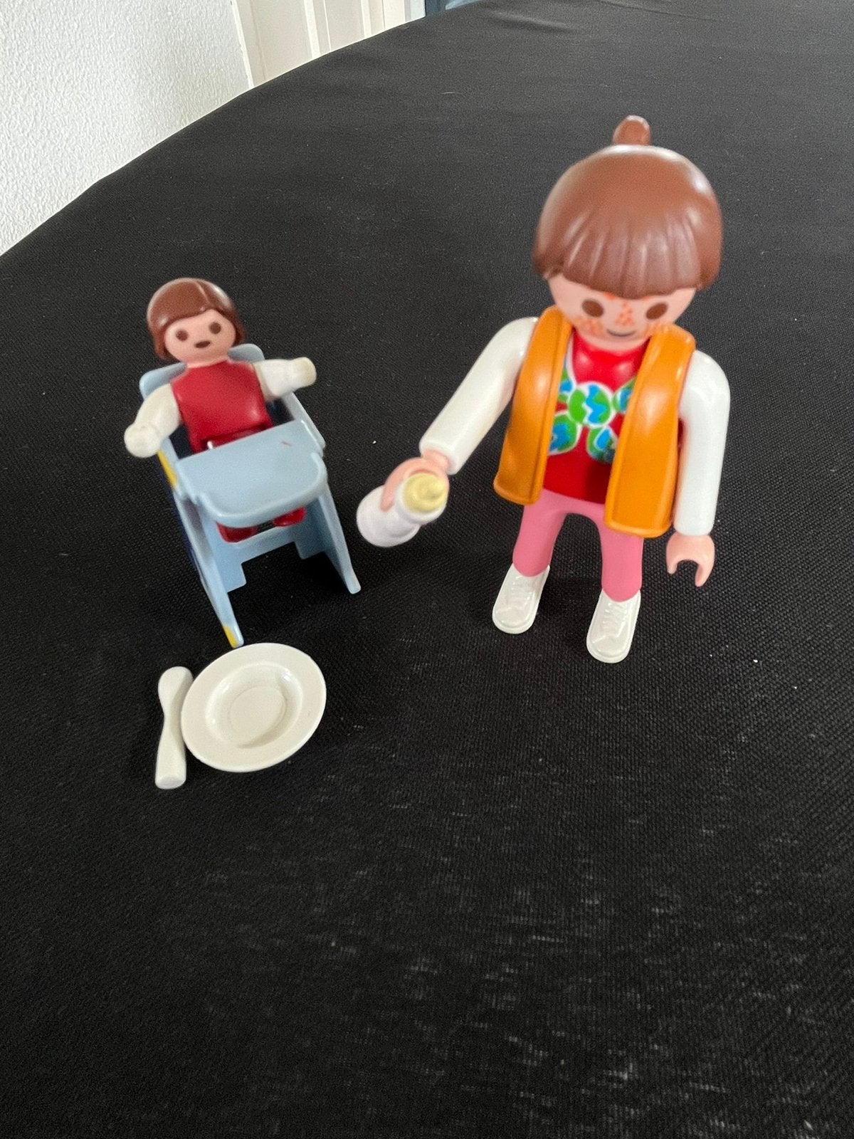 Playmobil moeder met baby in kinderstoel., Ophalen of Verzenden, Zo goed als nieuw