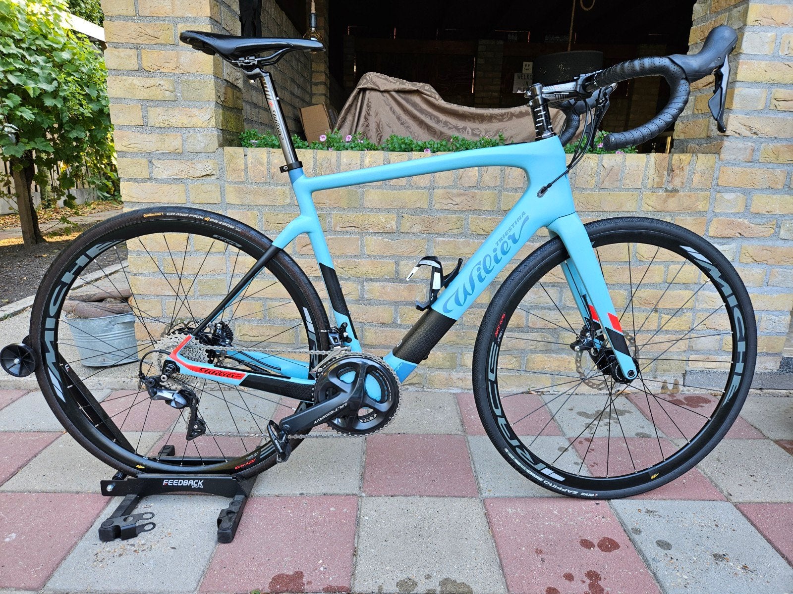 Wilier Cento1 Hybrid Carbon E-Road - Ultegra - Accu 99% !, 28 inch, Carbon, Zo goed als nieuw, 57 tot 61 cm