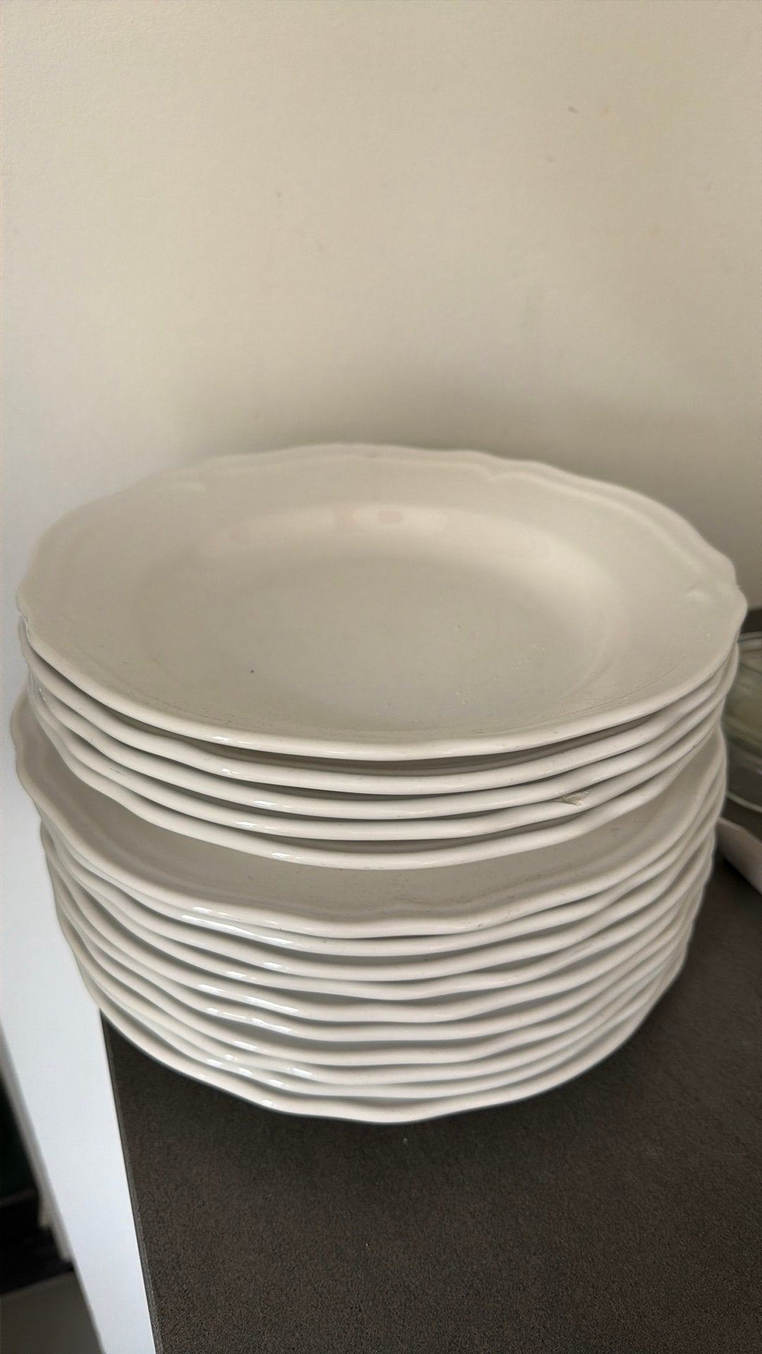 5 diepe en 10 grote borden ikea, Gebruikt, Ophalen of Verzenden, Bord(en), Overige stijlen