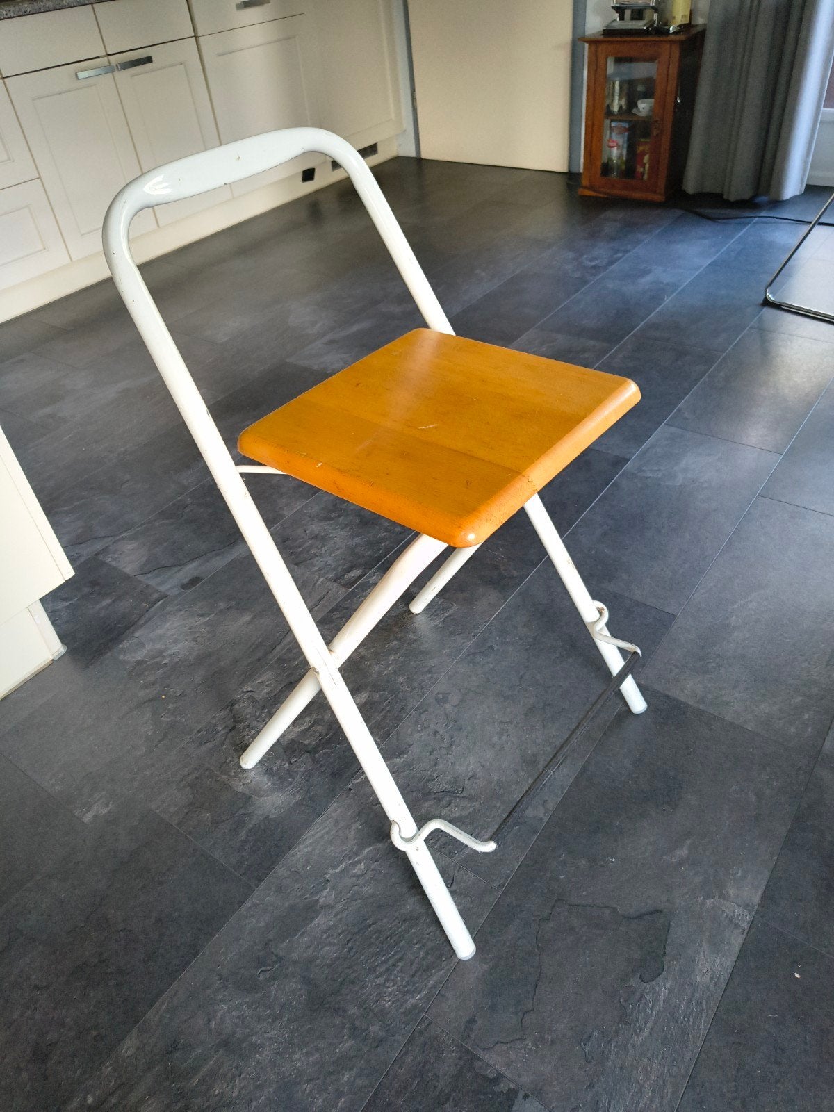 klapkruk, Huis en Inrichting, Barkrukken, 1 kruk, Ophalen, 60 tot 90 cm