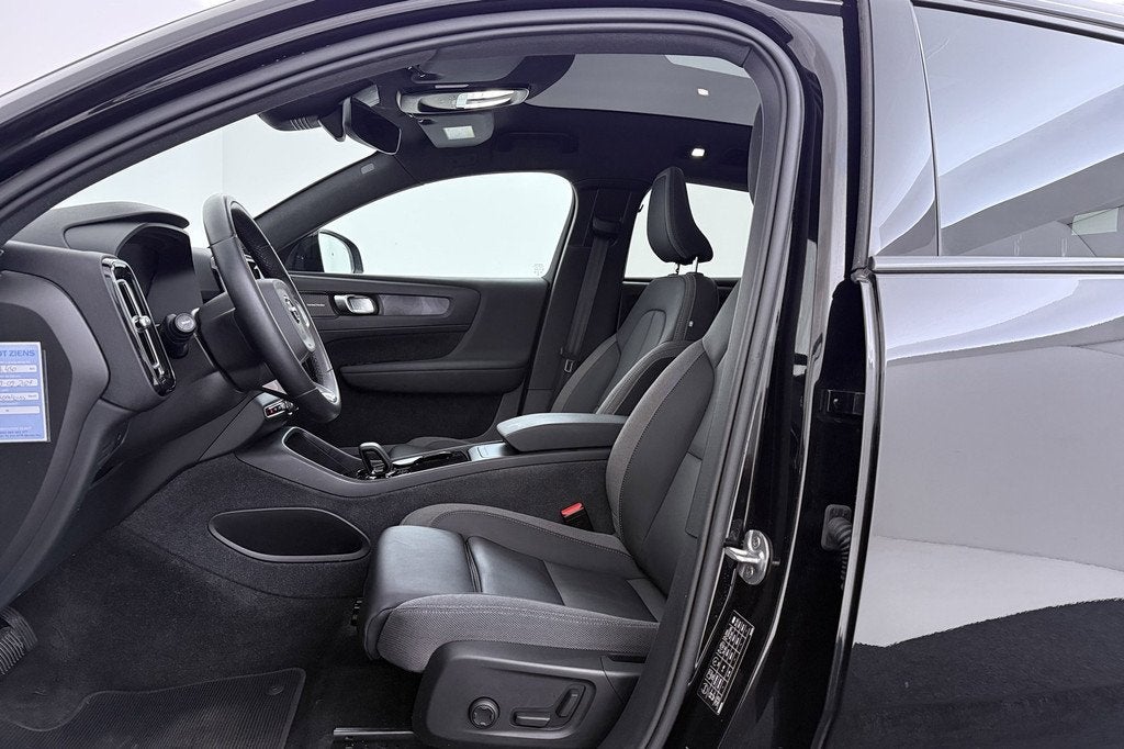 Volvo C40 Single Motor Extended Range Ultimate 82 kWh | Trek, Auto's, Volvo, Automaat, Achterwielaandrijving, Gebruikt, Zwart
