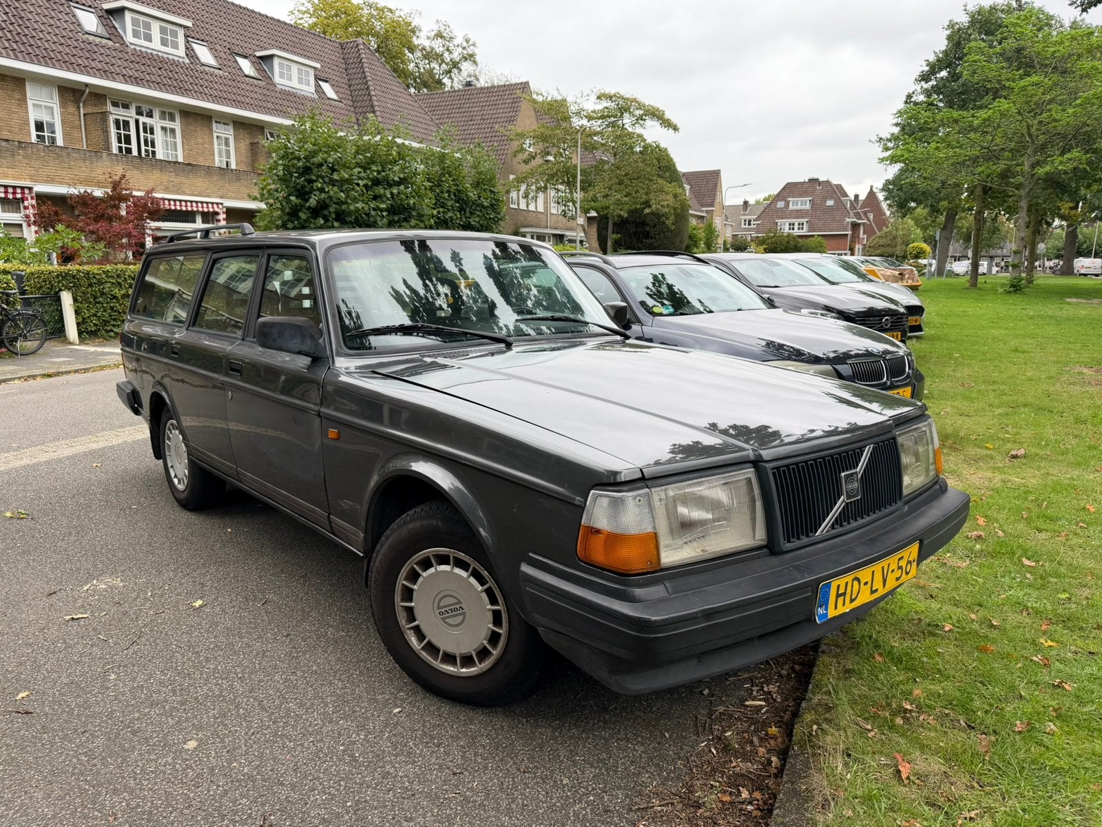 Volvo 240 2.0 Polar U9 Grijs - APK 09/2028, Auto's, Metallic lak, 4 cilinders, Origineel Nederlands, Handgeschakeld