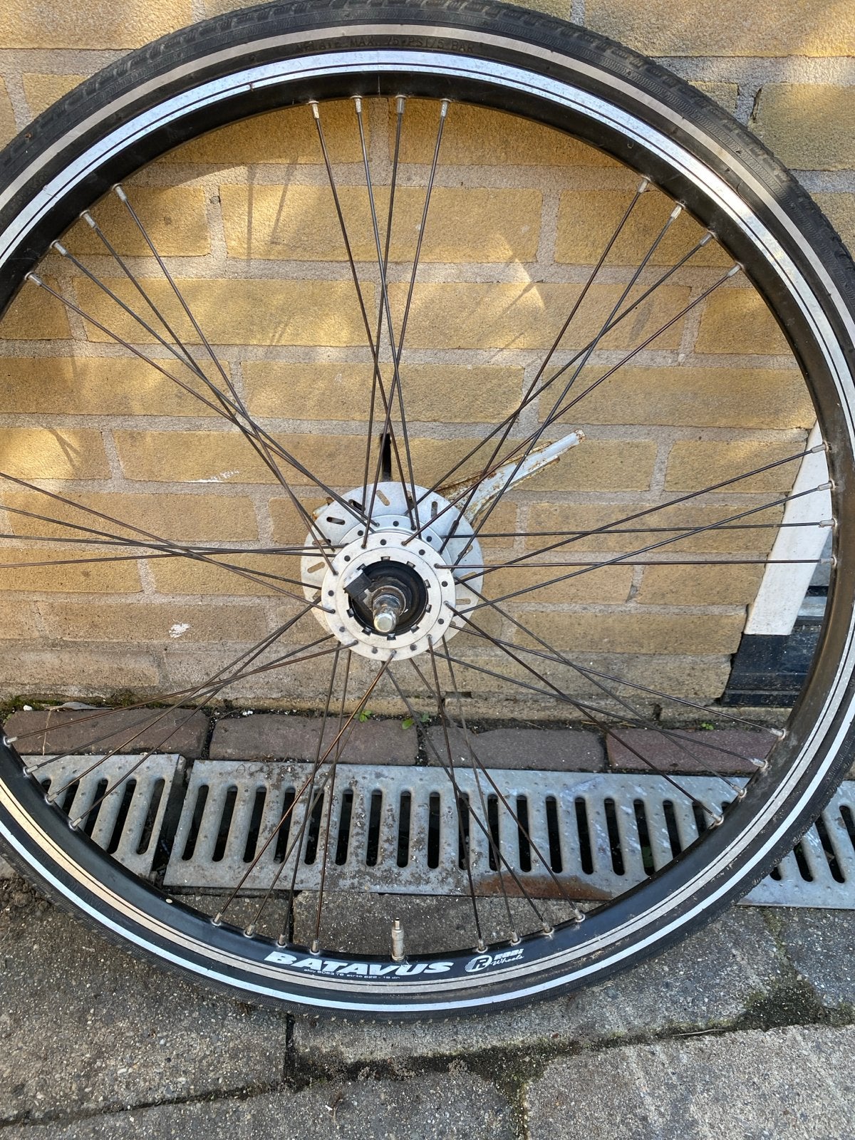 Batavus fietswiel 28 inch met Rexway band, Gebruikt, Aluminium, Stadsfiets, Ophalen