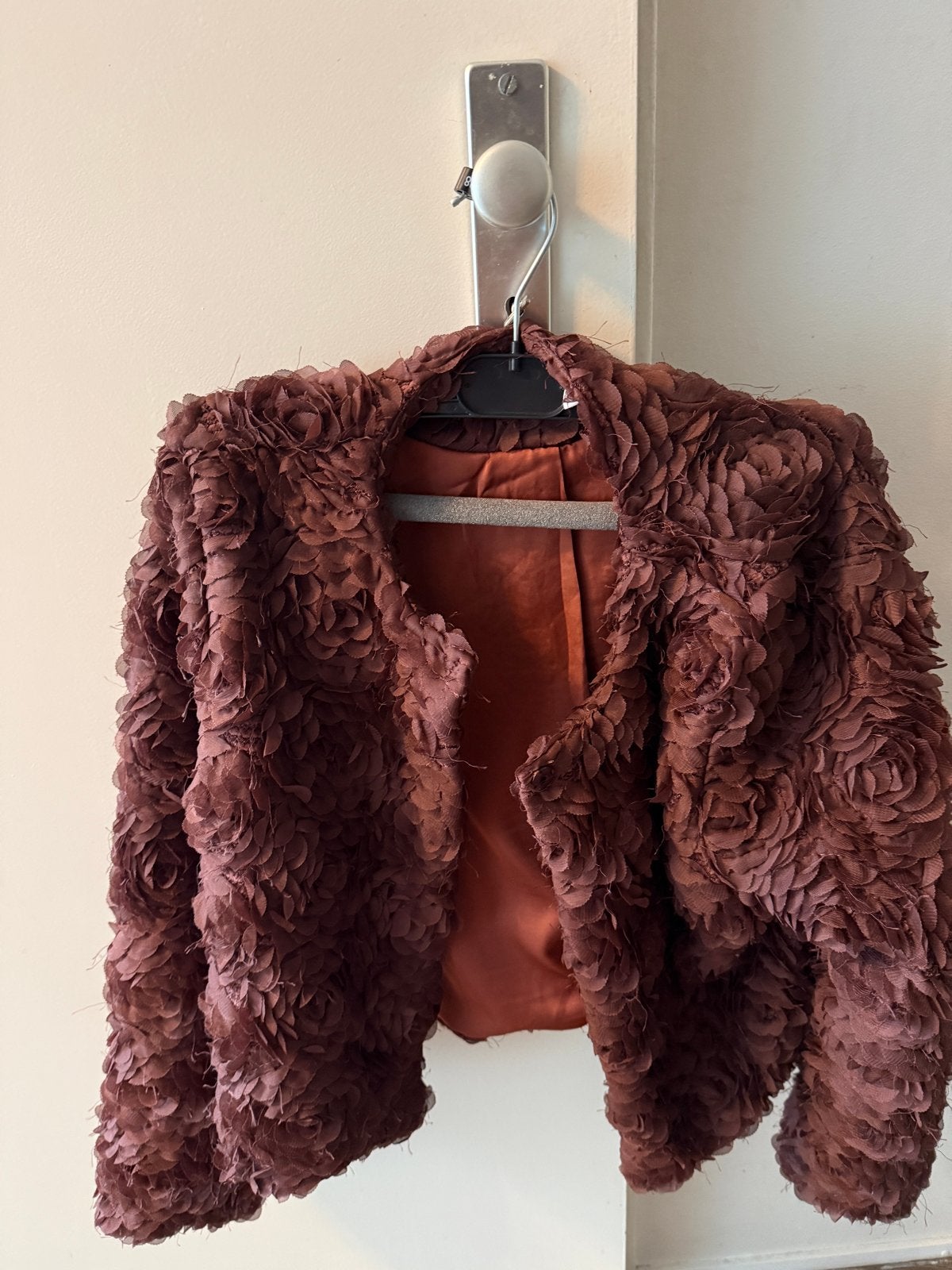 ZARA Bolero met 3D bloemen - Maat M, Ophalen of Verzenden, Zo goed als nieuw, Maat 38/40 (M), Bruin